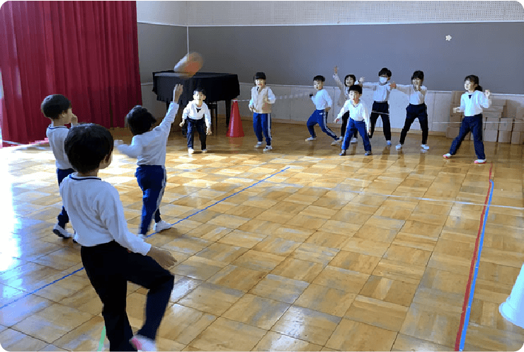 一人ひとりを大切に、遊びと学びがつながる保育を実践しています